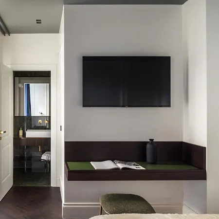 Golden House Vatican - Regolo Πανσιόν