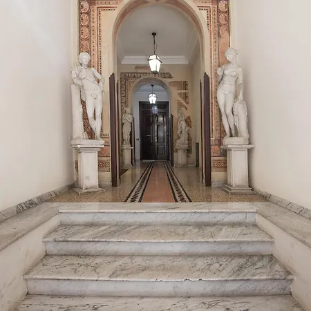 Golden House Vatican - Regolo Rome