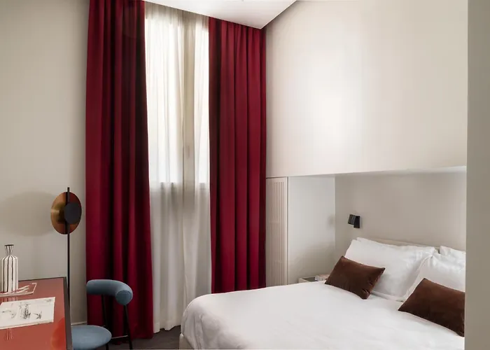 Golden House Vatican - Regolo Πανσιόν